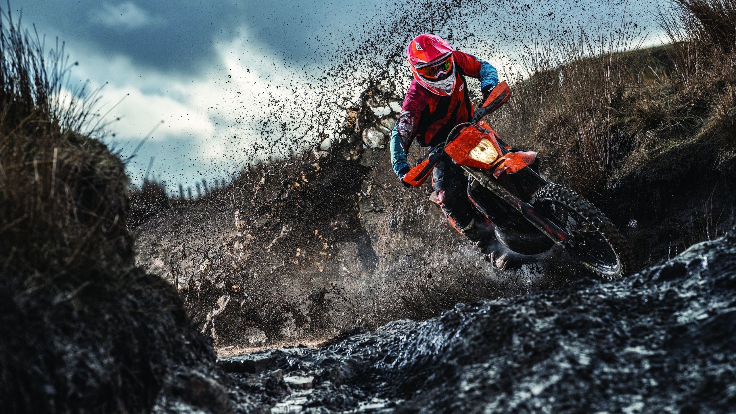 _智能运动手环：助力健康管理新革命_，智能手环运动模式有什么用