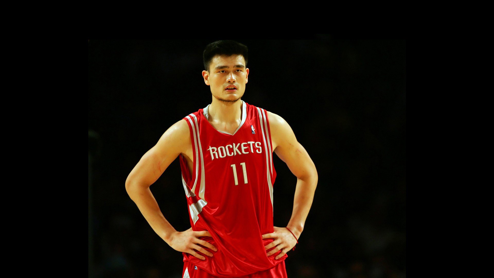 爱游戏综合娱乐-意甲：那不勒斯3-0完胜乌迪内斯，奥斯梅恩大放异彩，意甲球队那不勒斯